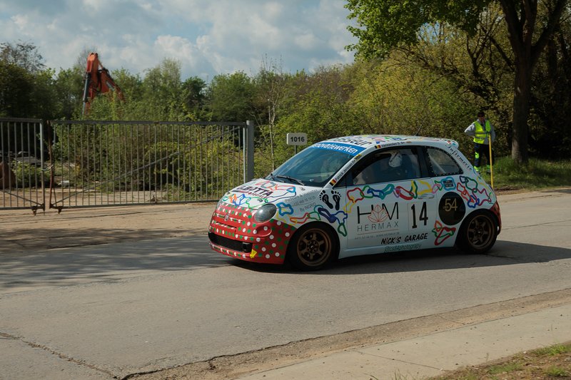 2L4B1944.jpg