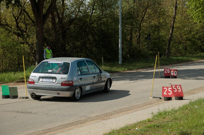 2L4B1964.jpg