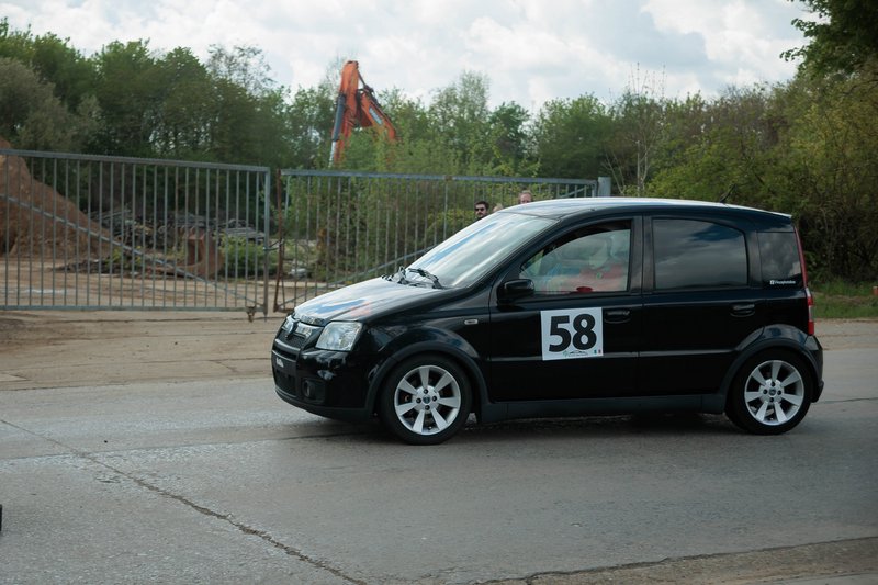 2L4B2009.jpg