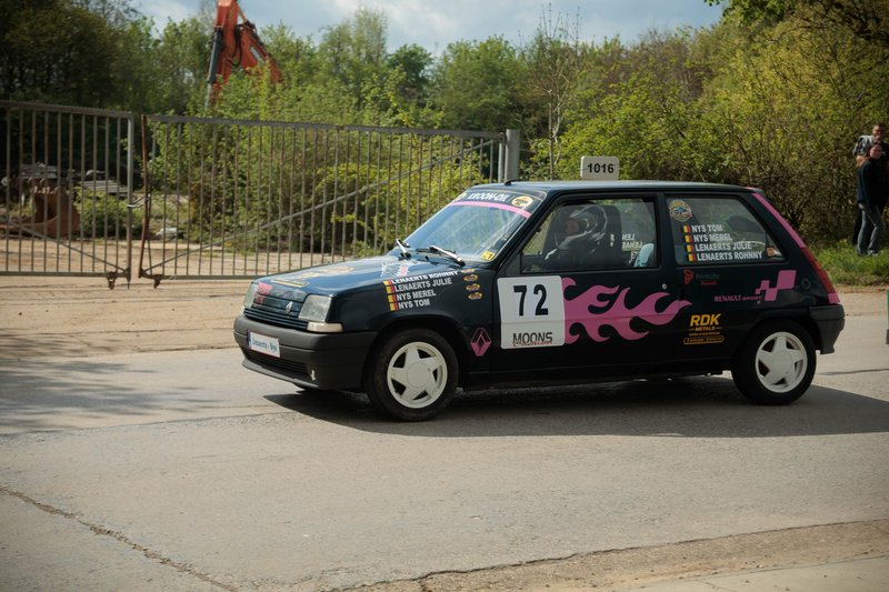 2L4B2021.jpg