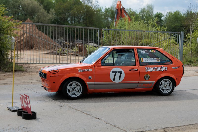 2L4B2026.jpg