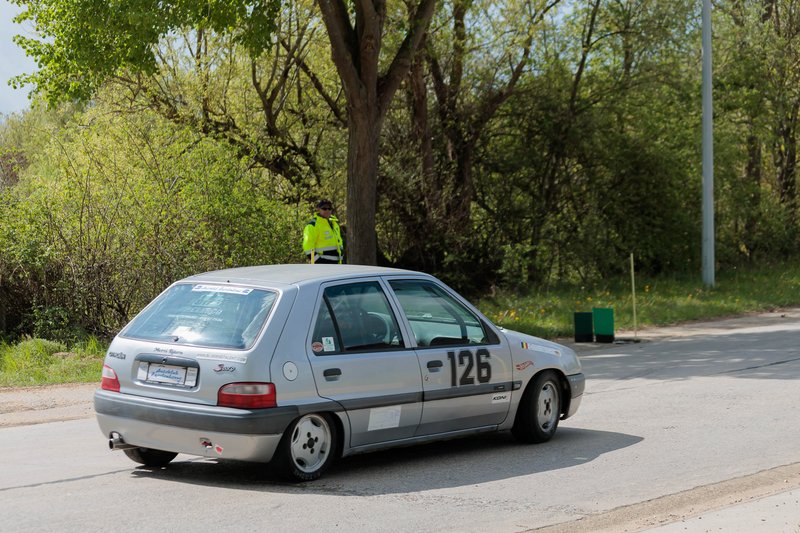 2L4B2061.jpg