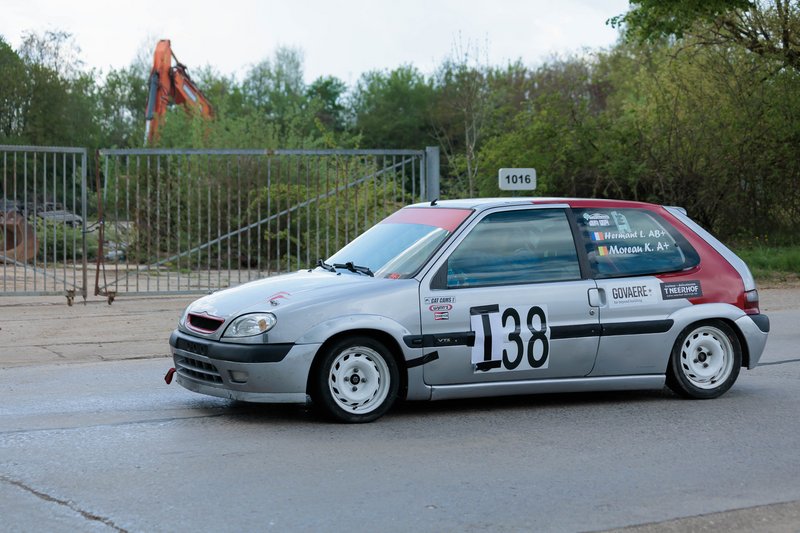2L4B2068.jpg