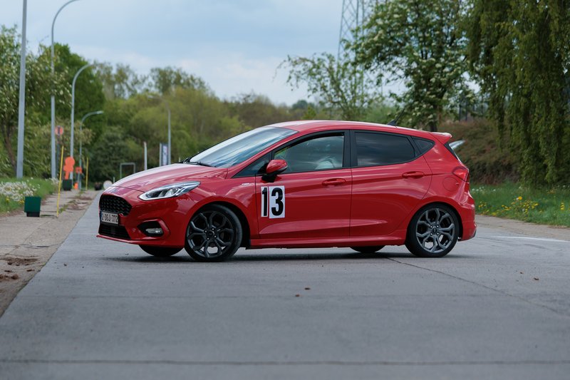 2L4B2118.jpg