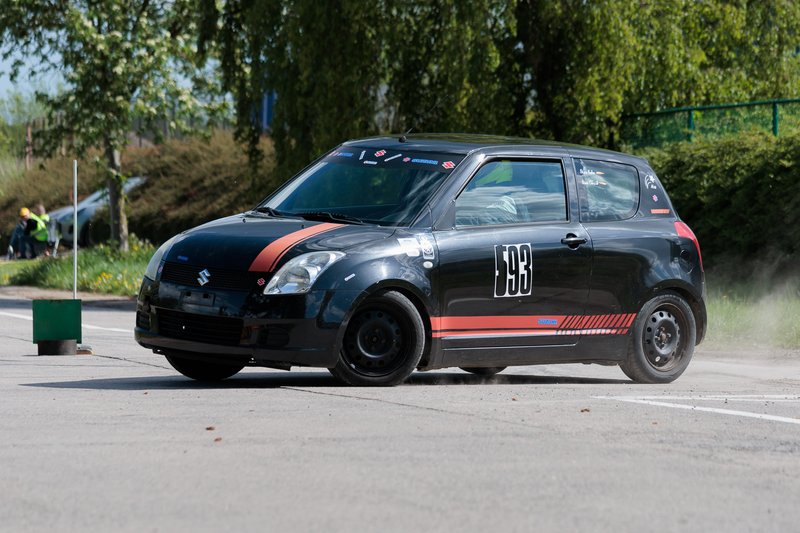 2L4B2187.jpg
