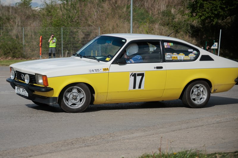 2L4B2240.jpg
