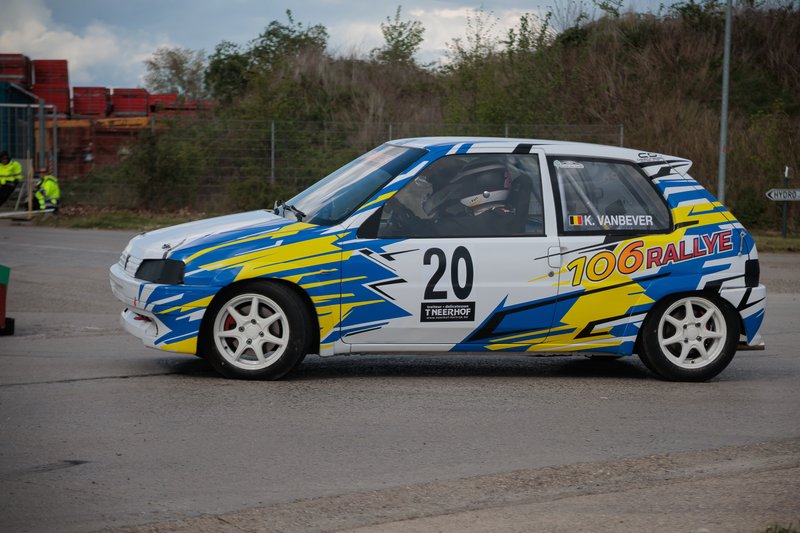 2L4B2243.jpg