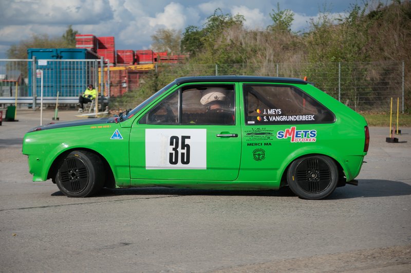 2L4B2250.jpg