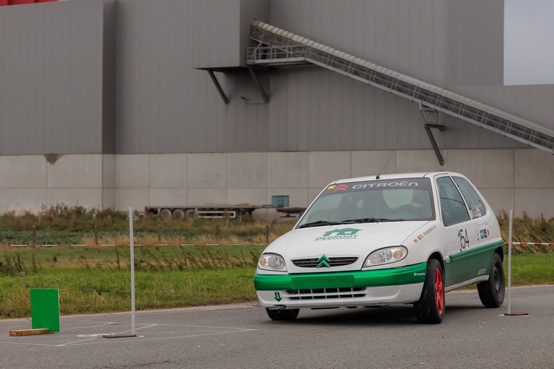 2L4B9191.jpg