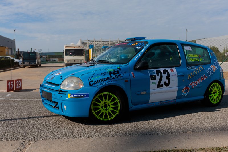 2L4B9351.jpg