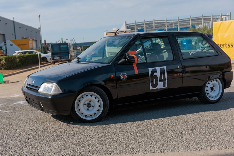 2L4B9408.jpg